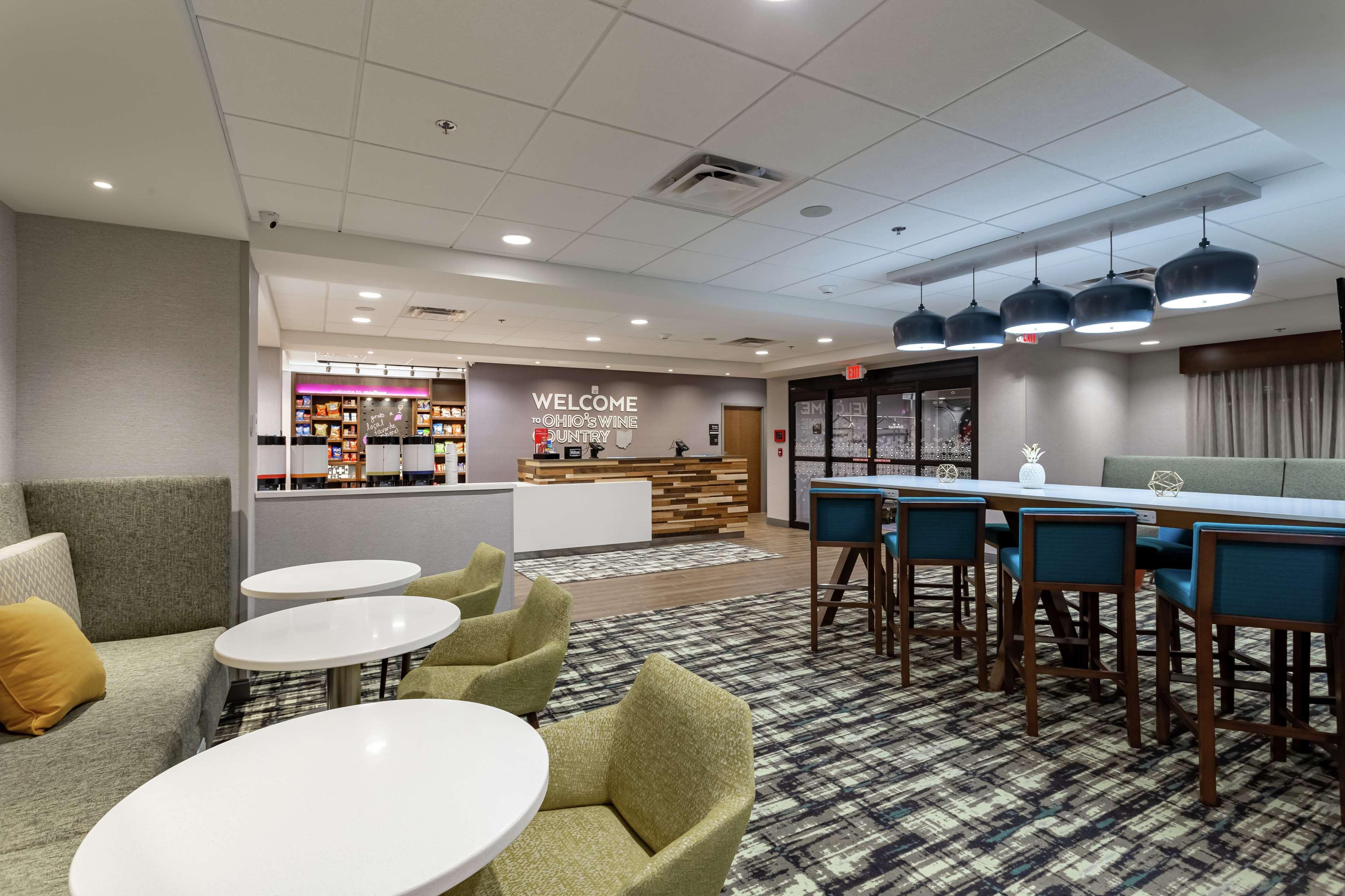 Hampton Inn Madison, Oh Zewnętrze zdjęcie