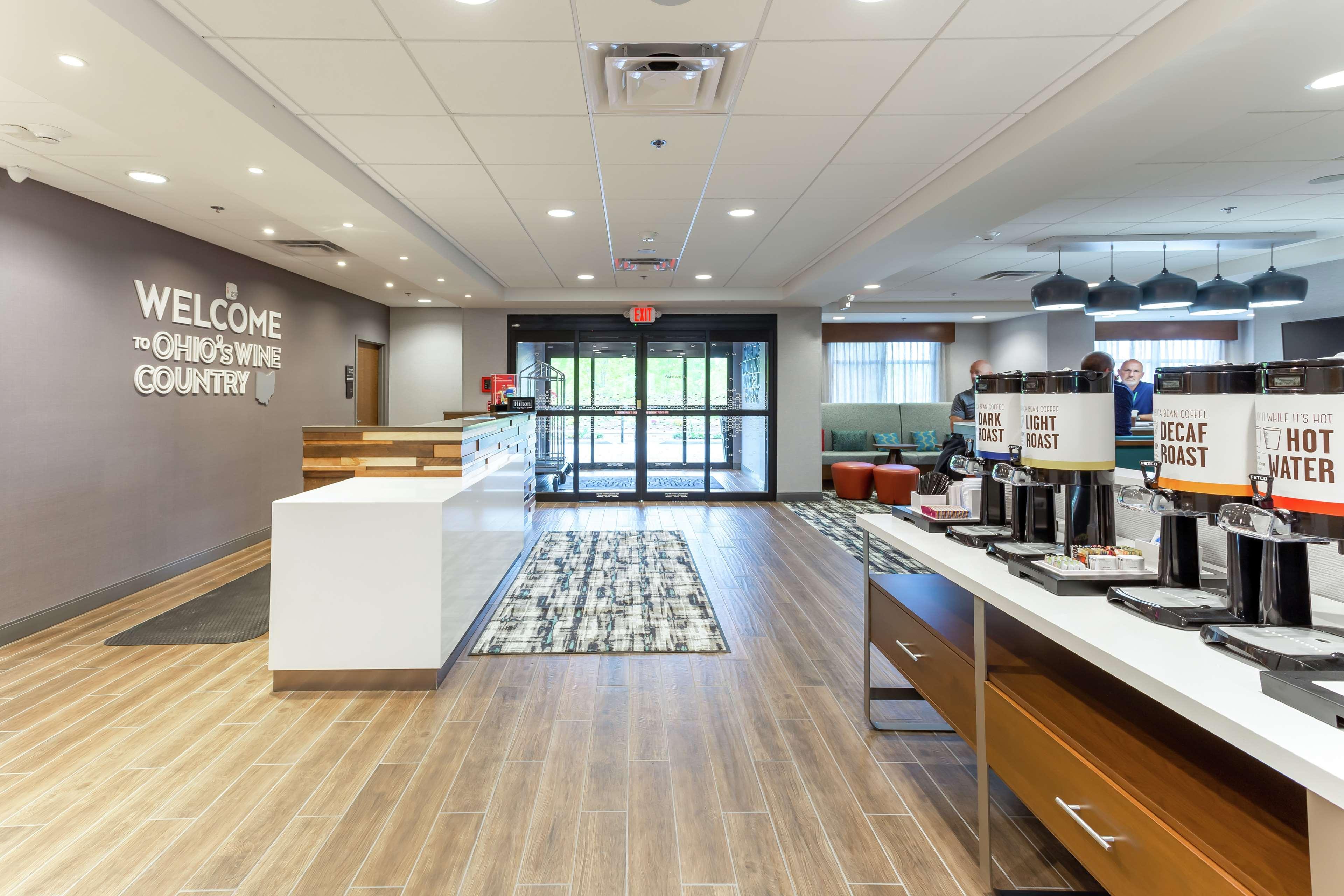 Hampton Inn Madison, Oh Zewnętrze zdjęcie