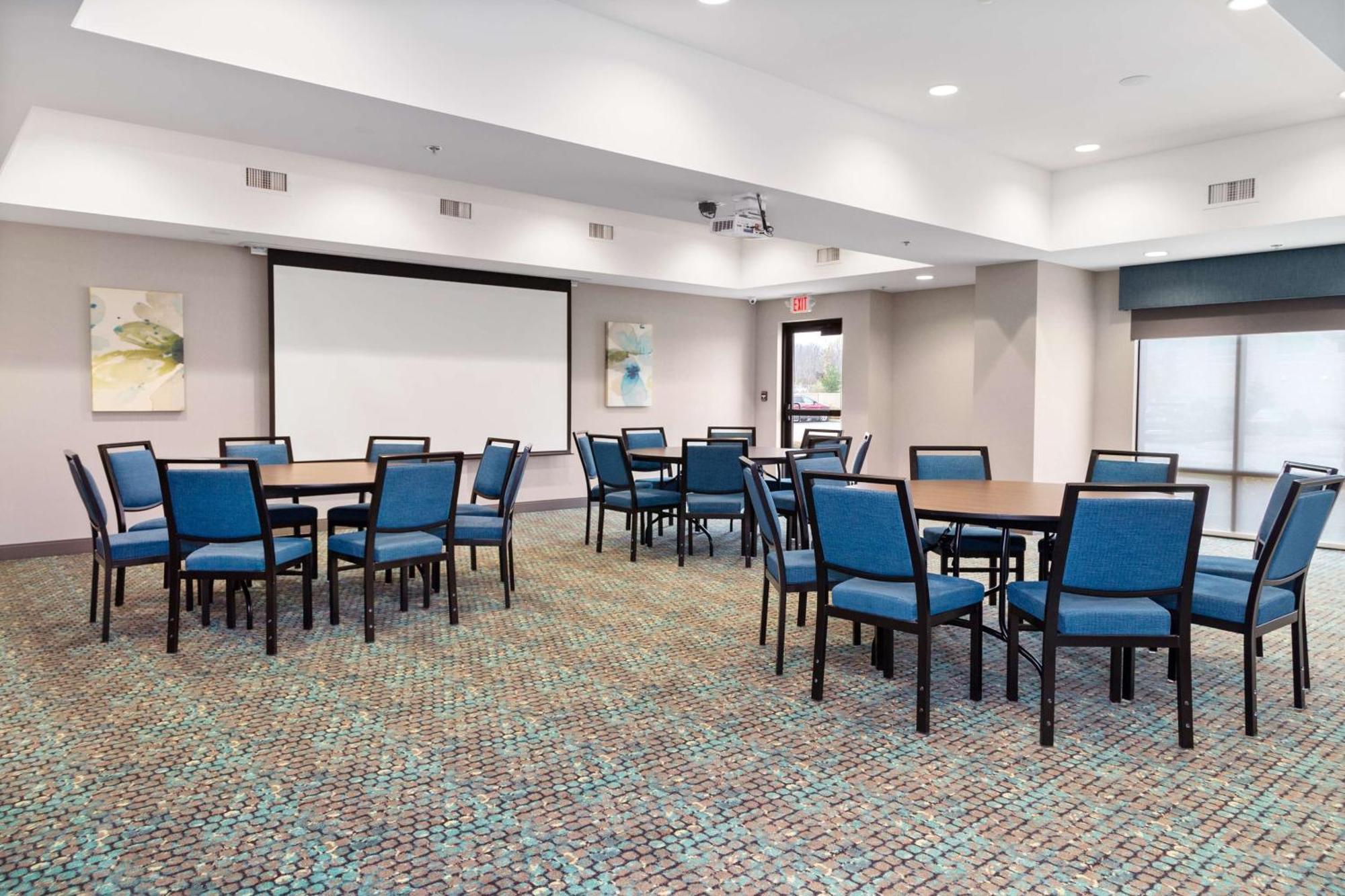 Hampton Inn Madison, Oh Zewnętrze zdjęcie